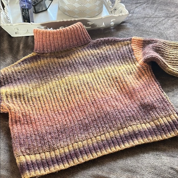 Old Navy Gradient Knit Women's Sweater, Size Small - Picture 4 of 4